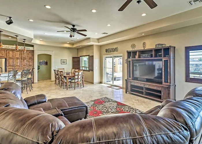 Luxe Retreat W/ Havasu View & Pool! Holiday home *