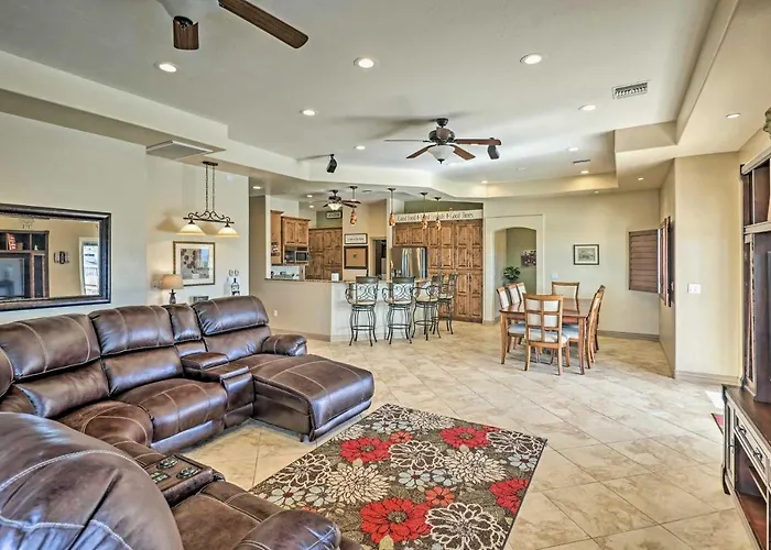 Luxe Retreat W/ Havasu View & Pool! Holiday home *