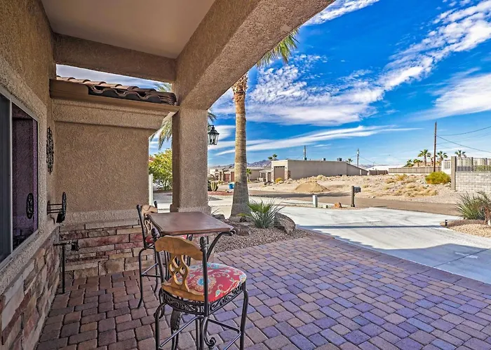 Holiday home Luxe Retreat W/ Havasu View & Pool!