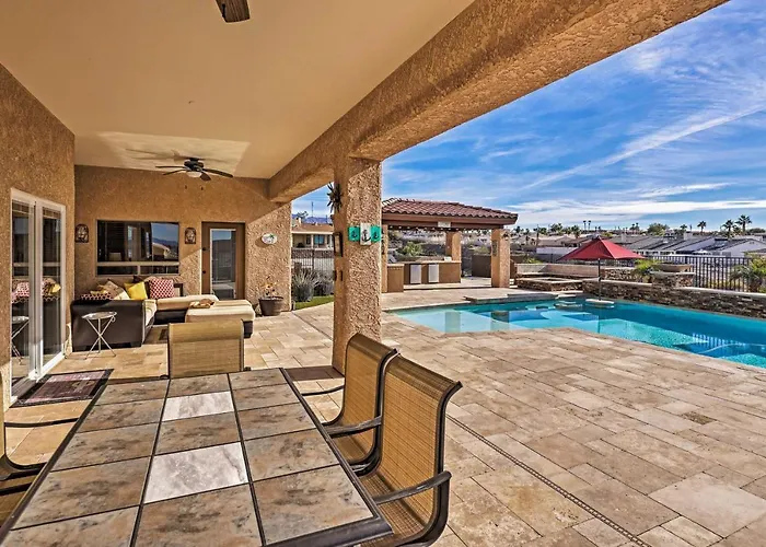 Luxe Retreat W/ Havasu View & Pool! *