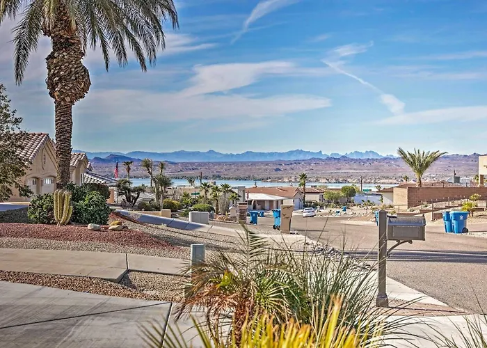 Luxe Retreat W/ Havasu View & Pool! Holiday home Lake Havasu City